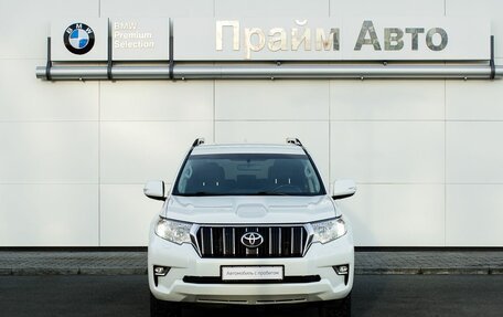 Toyota Land Cruiser Prado 150 рестайлинг 2, 2020 год, 5 600 000 рублей, 3 фотография