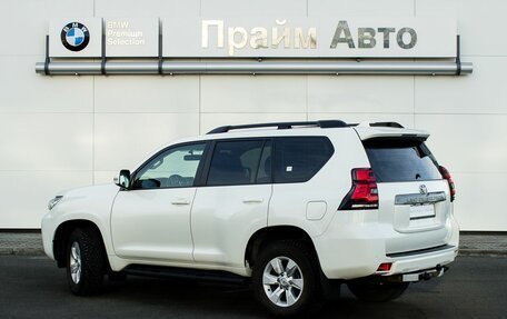 Toyota Land Cruiser Prado 150 рестайлинг 2, 2020 год, 5 600 000 рублей, 18 фотография