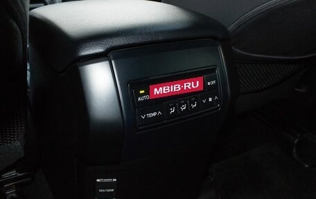 Toyota Land Cruiser Prado 150 рестайлинг 2, 2020 год, 5 600 000 рублей, 31 фотография