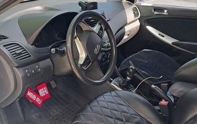 Hyundai Solaris II рестайлинг, 2011 год, 430 000 рублей, 1 фотография