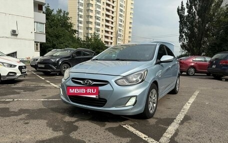 Hyundai Solaris II рестайлинг, 2011 год, 430 000 рублей, 15 фотография