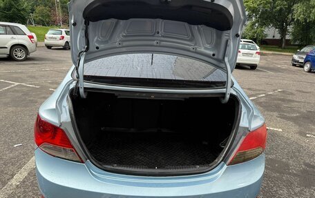 Hyundai Solaris II рестайлинг, 2011 год, 430 000 рублей, 19 фотография