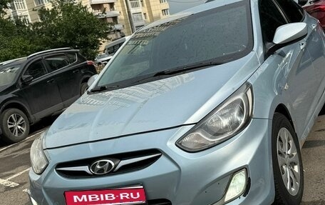 Hyundai Solaris II рестайлинг, 2011 год, 430 000 рублей, 14 фотография