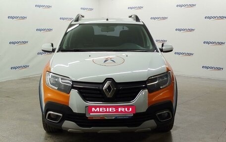 Renault Sandero II рестайлинг, 2021 год, 1 051 000 рублей, 2 фотография