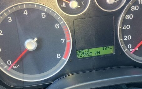 Ford Focus II рестайлинг, 2005 год, 500 000 рублей, 2 фотография