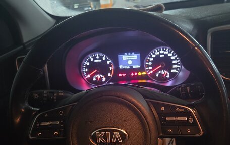 KIA Sportage IV рестайлинг, 2019 год, 2 300 000 рублей, 5 фотография