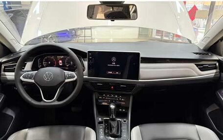 Volkswagen Bora, 2022 год, 1 925 000 рублей, 14 фотография