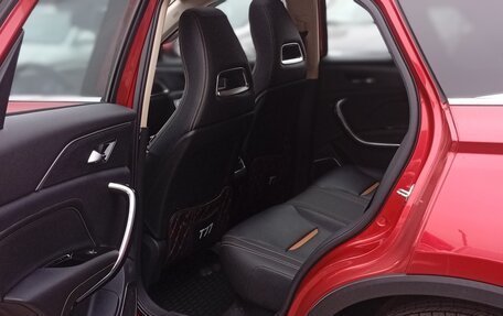 FAW Bestune T77, 2023 год, 1 950 000 рублей, 9 фотография