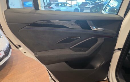 Volkswagen Tiguan, 2025 год, 5 200 000 рублей, 22 фотография