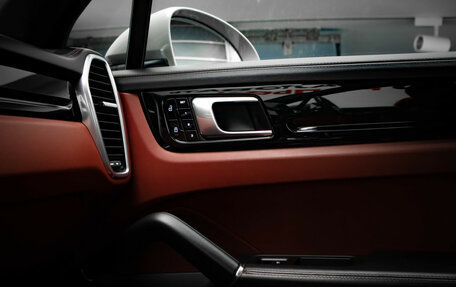 Porsche Cayenne III, 2021 год, 5 949 000 рублей, 21 фотография