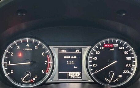 Suzuki Vitara II рестайлинг, 2021 год, 2 000 000 рублей, 14 фотография