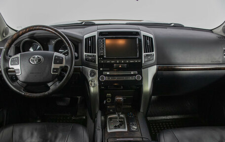 Toyota Land Cruiser 200, 2012 год, 3 720 000 рублей, 12 фотография