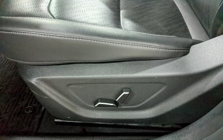 Geely Emgrand, 2024 год, 1 850 000 рублей, 15 фотография