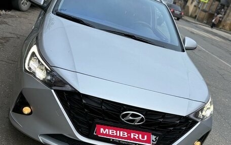 Hyundai Solaris II рестайлинг, 2022 год, 1 640 000 рублей, 1 фотография