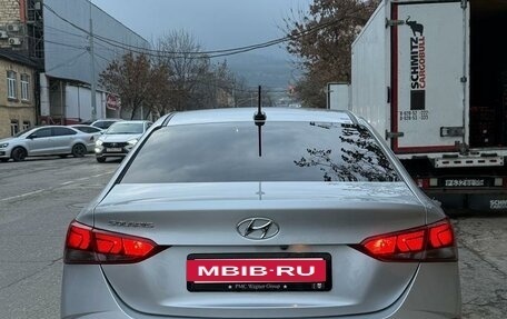 Hyundai Solaris II рестайлинг, 2022 год, 1 640 000 рублей, 5 фотография