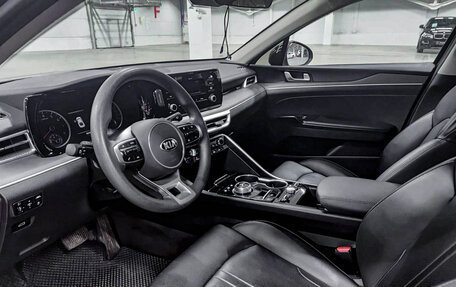 KIA K5, 2020 год, 2 420 000 рублей, 20 фотография