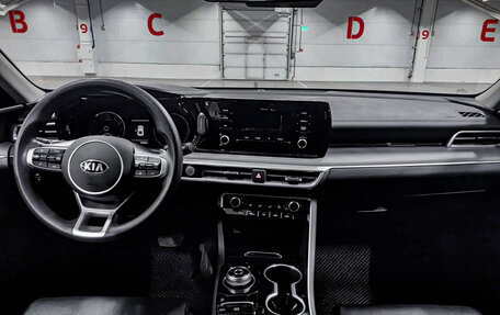 KIA K5, 2020 год, 2 420 000 рублей, 18 фотография