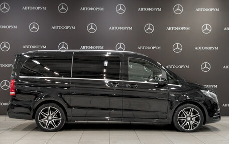 Mercedes-Benz V-Класс, 2017 год, 6 600 000 рублей, 4 фотография