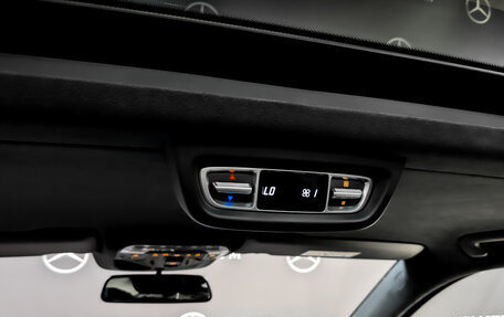 Mercedes-Benz V-Класс, 2017 год, 6 600 000 рублей, 21 фотография