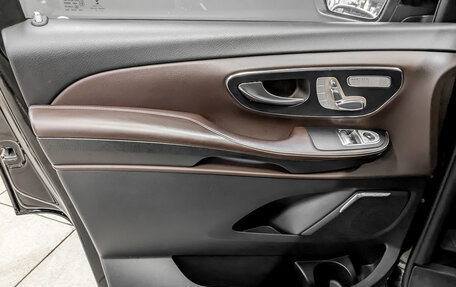 Mercedes-Benz V-Класс, 2017 год, 6 600 000 рублей, 18 фотография