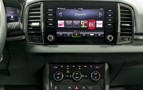 Skoda Karoq I, 2021 год, 2 390 000 рублей, 23 фотография