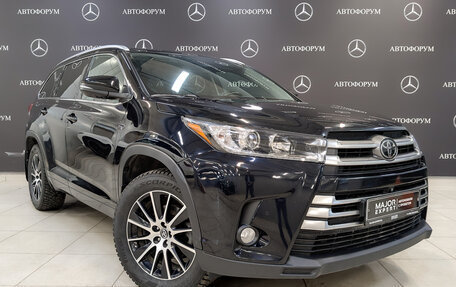 Toyota Highlander III, 2018 год, 3 500 000 рублей, 3 фотография