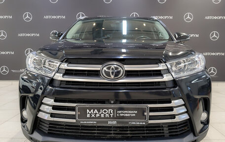 Toyota Highlander III, 2018 год, 3 500 000 рублей, 2 фотография