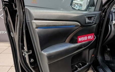 Toyota Highlander III, 2018 год, 3 500 000 рублей, 19 фотография