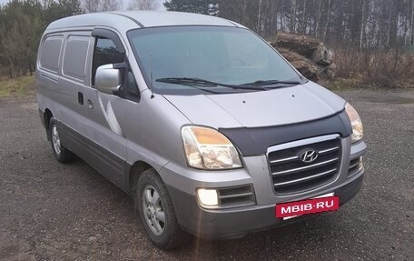 Hyundai Starex I рестайлинг, 2007 год, 480 000 рублей, 2 фотография