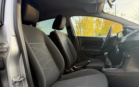 Ford Fiesta, 2015 год, 890 000 рублей, 8 фотография