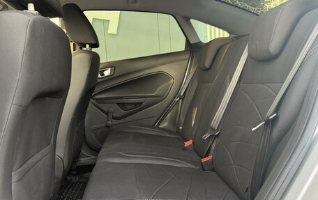 Ford Fiesta, 2015 год, 890 000 рублей, 9 фотография