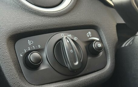 Ford Fiesta, 2015 год, 890 000 рублей, 15 фотография