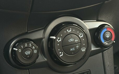 Ford Fiesta, 2015 год, 890 000 рублей, 21 фотография