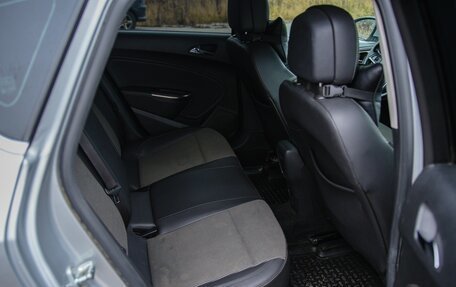 Opel Astra J, 2011 год, 800 000 рублей, 6 фотография