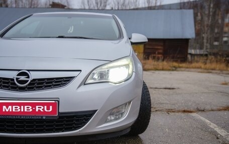 Opel Astra J, 2011 год, 800 000 рублей, 5 фотография