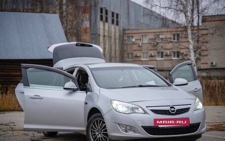 Opel Astra J, 2011 год, 800 000 рублей, 15 фотография