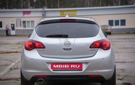 Opel Astra J, 2011 год, 800 000 рублей, 10 фотография