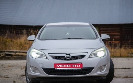 Opel Astra J, 2011 год, 800 000 рублей, 16 фотография