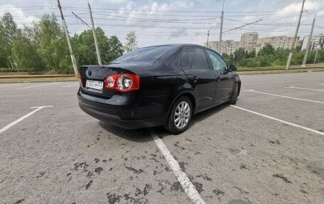Volkswagen Jetta VI, 2010 год, 675 000 рублей, 4 фотография