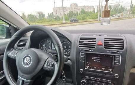 Volkswagen Jetta VI, 2010 год, 675 000 рублей, 12 фотография