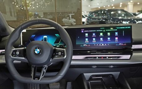 BMW 5 серия, 2025 год, 8 650 000 рублей, 14 фотография