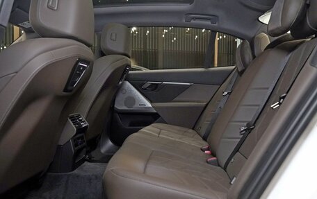 BMW 5 серия, 2025 год, 8 650 000 рублей, 22 фотография