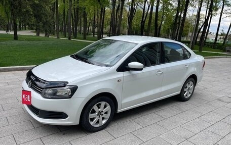 Volkswagen Polo VI (EU Market), 2015 год, 910 000 рублей, 1 фотография