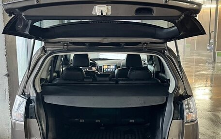 Mitsubishi Outlander III рестайлинг 3, 2011 год, 1 650 000 рублей, 12 фотография