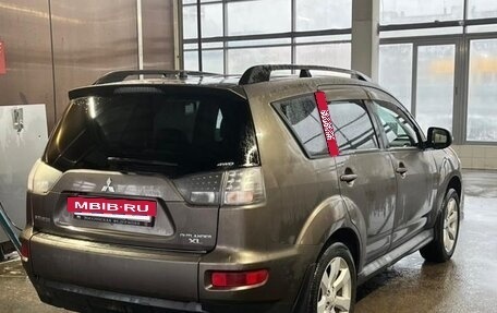Mitsubishi Outlander III рестайлинг 3, 2011 год, 1 650 000 рублей, 11 фотография