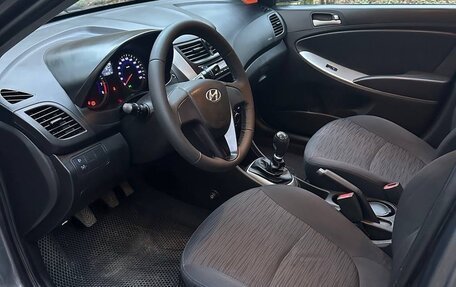 Hyundai Solaris II рестайлинг, 2014 год, 650 000 рублей, 8 фотография