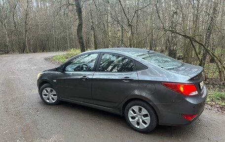 Hyundai Solaris II рестайлинг, 2014 год, 650 000 рублей, 2 фотография