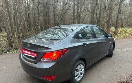 Hyundai Solaris II рестайлинг, 2014 год, 650 000 рублей, 3 фотография