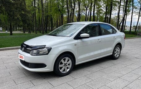 Volkswagen Polo VI (EU Market), 2015 год, 910 000 рублей, 2 фотография
