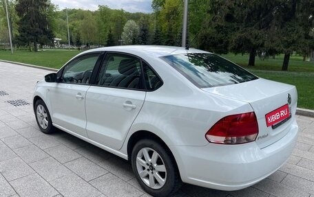 Volkswagen Polo VI (EU Market), 2015 год, 910 000 рублей, 4 фотография